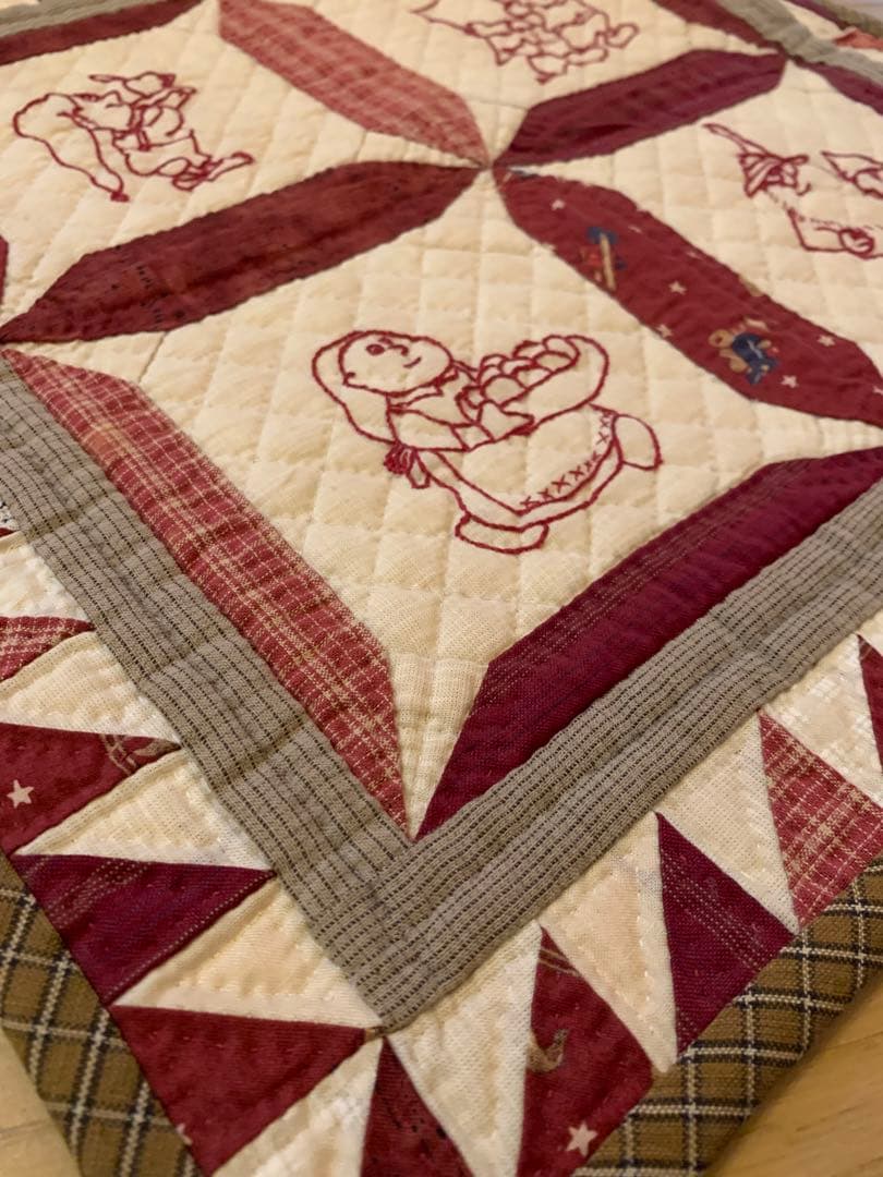 パッチワーク　タペストリー ハンドメイド　手作り マット　クリスマス