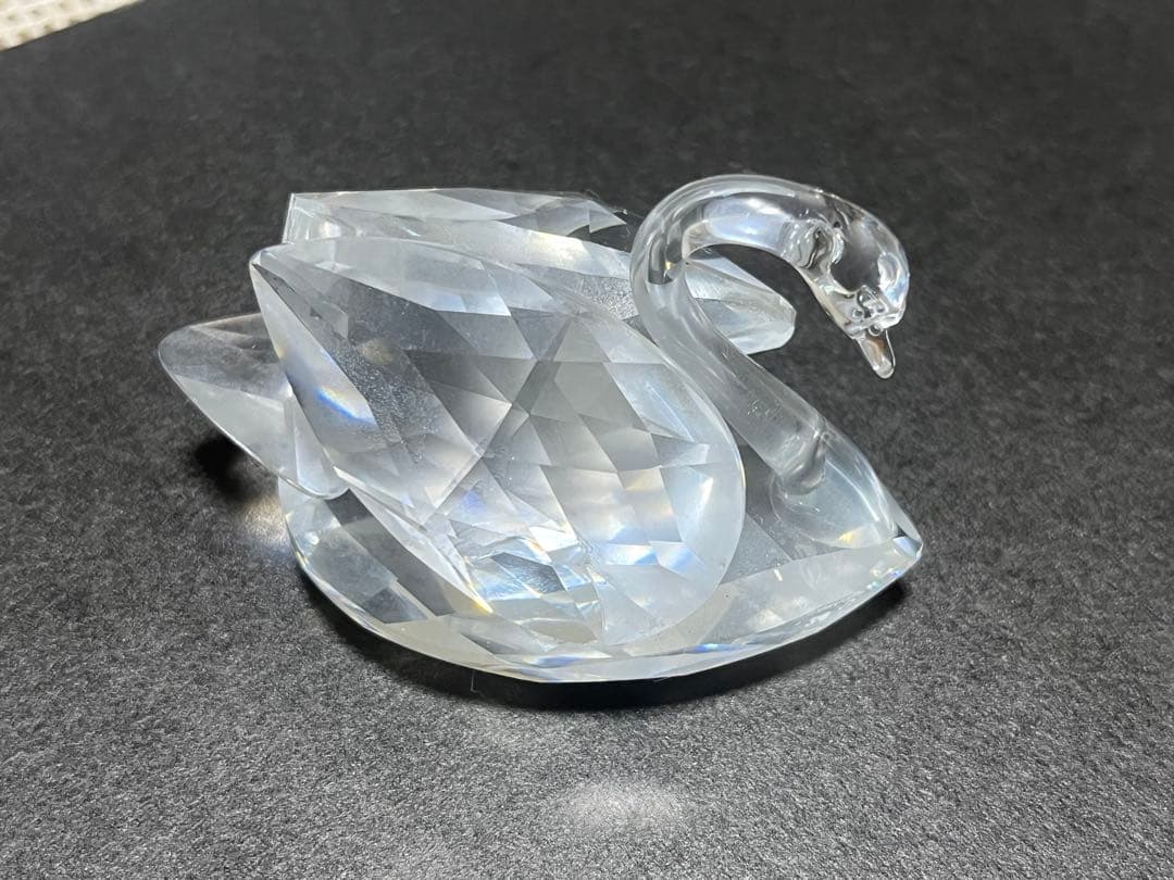 スワロフスキー　白鳥と魚の置物