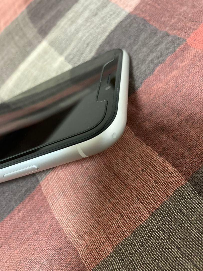 iPhone XR 128GB SIMフリー ホワイト