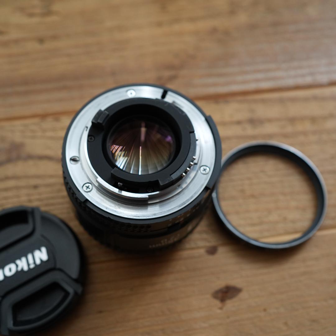 ニコン AF NIKKOR 35mm f/2D レンズ