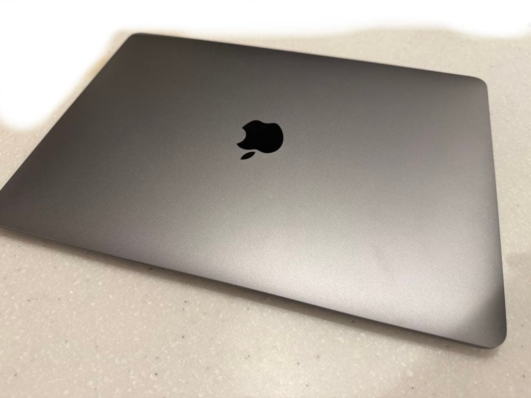 Apple MacBook 2020 スペースグレー 本体 (＋充電器)