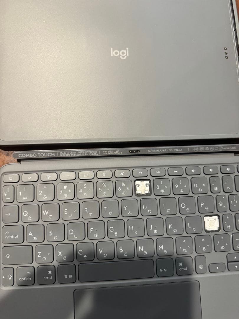 Logicool Combo Touch iPad Airケース