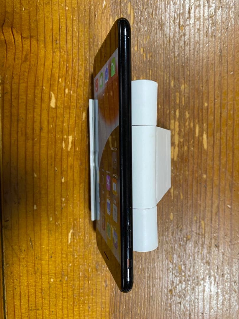 iPhone 7 Plus jet black 128GB SIMフリー